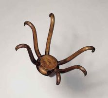 Haga click para ver la imagen ampliada 1917 hat rack.jpg